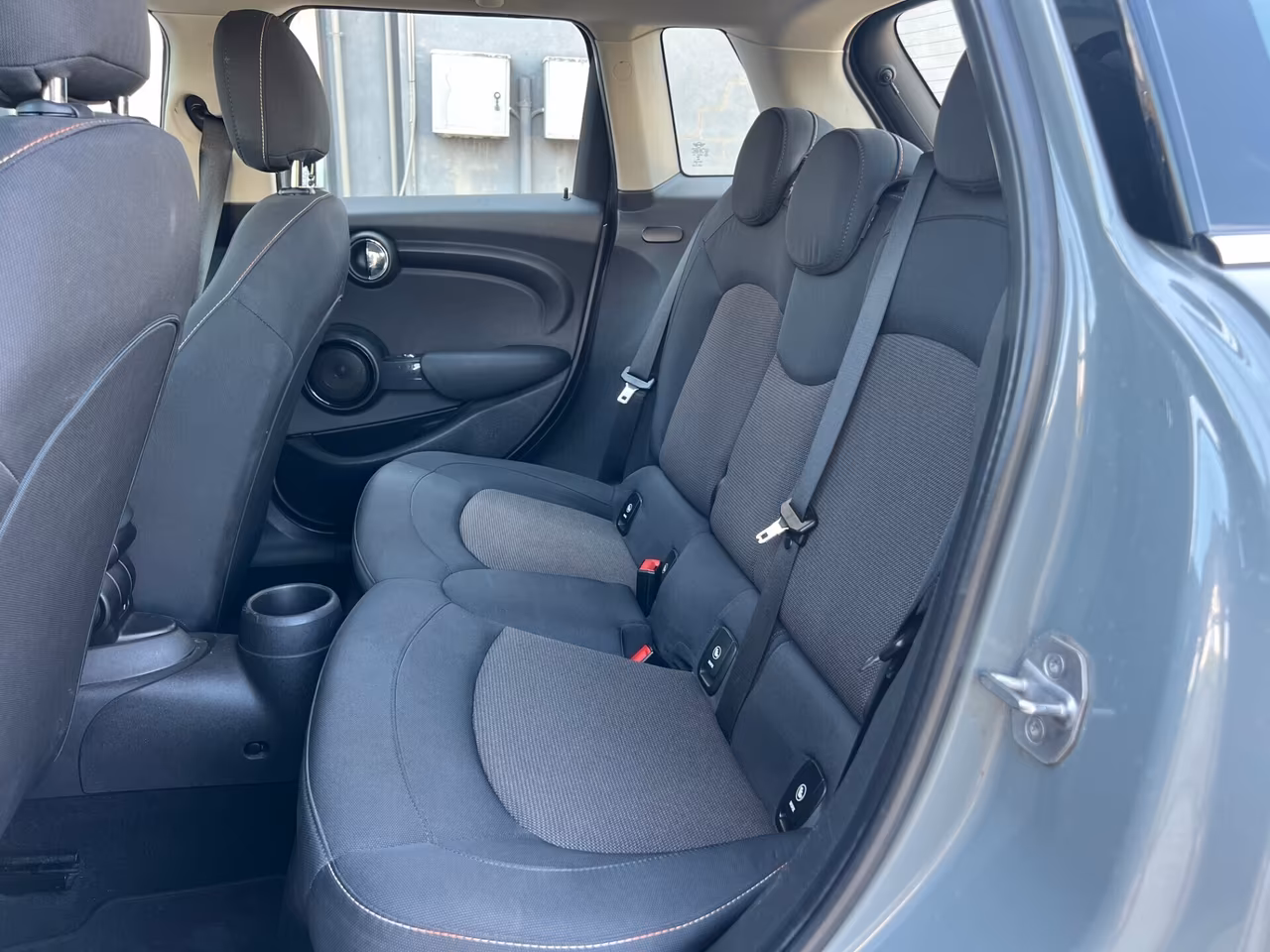 2016 MINI, 86 000 km, Itálie — foto 12 z 17