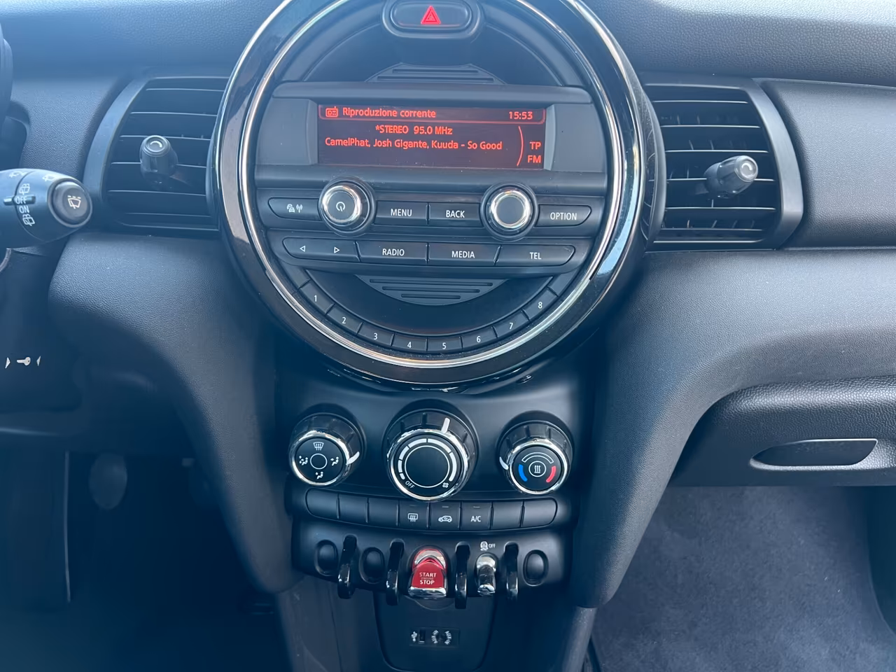 2016 MINI, 86 000 km, Itálie — foto 14 z 17
