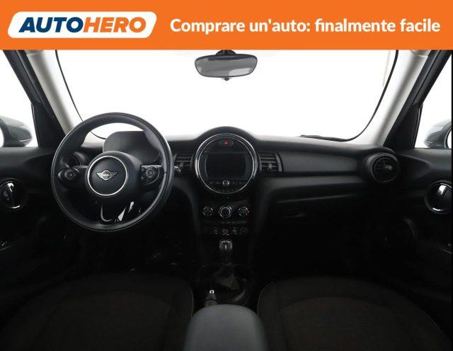 2021 MINI, 26 870 km, Itálie — foto 9 z 17