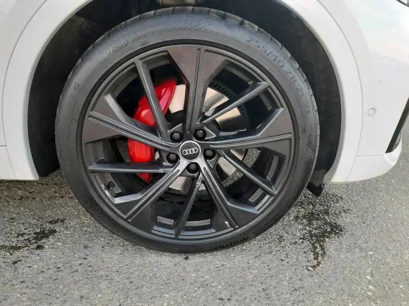 2025 Audi SQ5 Technik, bílá, 23 296 km, dovoz Kanada — foto 5 z 12