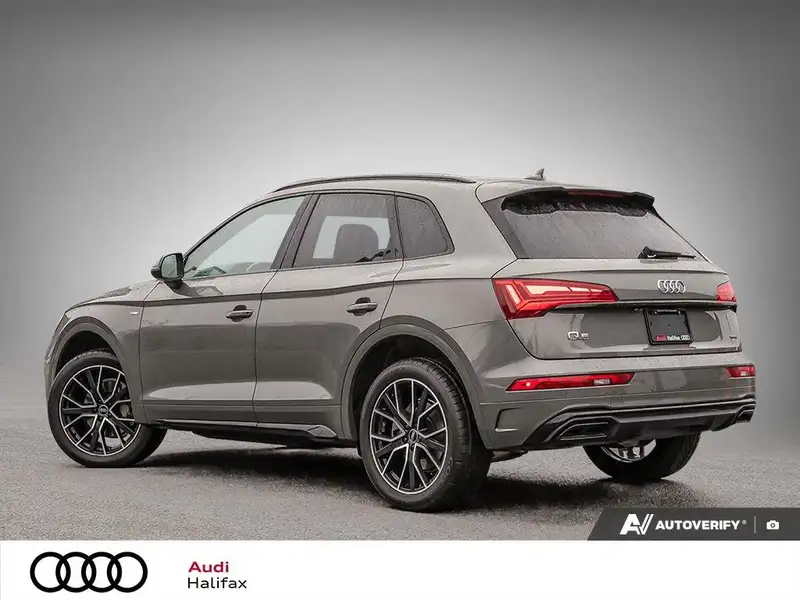 2023 Audi Q5 Technik, šedá, 85 765 km, dovoz Kanada — foto 4 z 12