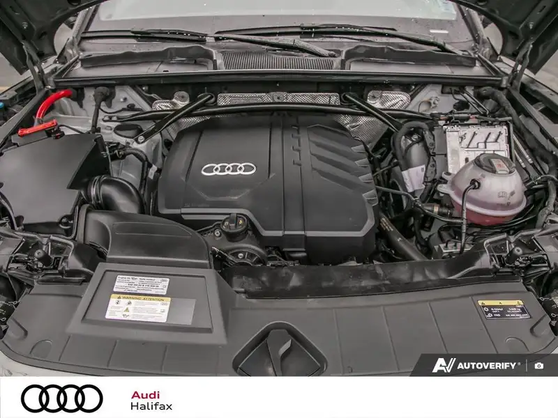 2023 Audi Q5 Technik, šedá, 85 765 km, dovoz Kanada — foto 8 z 12