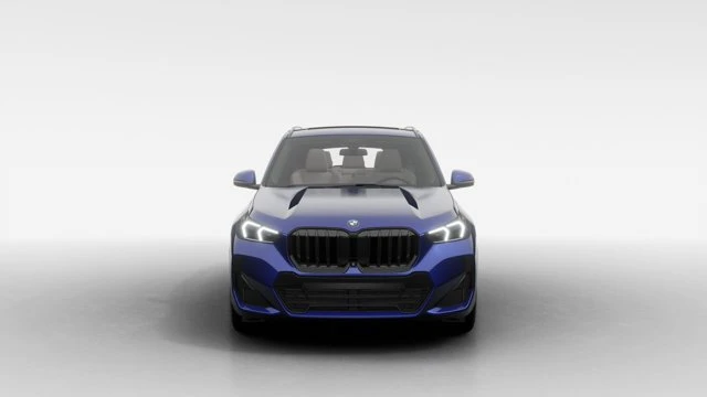 2026 BMW X1 xDrive28i, modrá, 90 km, dovoz Kanada — foto 3 z 16