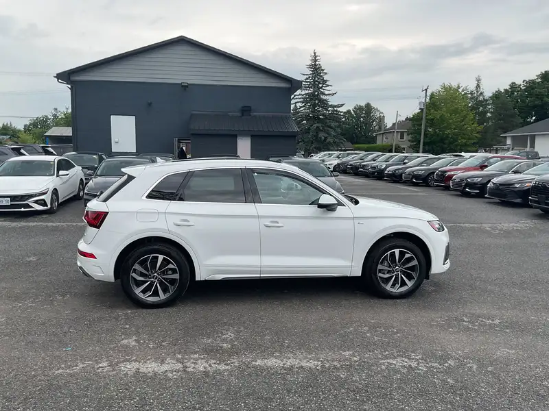 2023 Audi Q5 45 Progressiv, bílá, 79 481 km, dovoz Kanada — foto 7 z 12