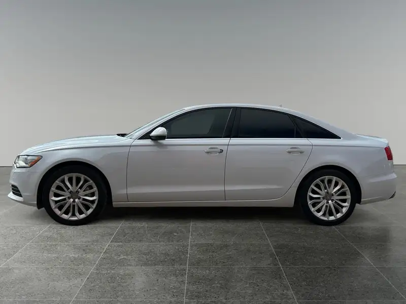 2013 Audi A6 Premium, bílá, 112 625 km, dovoz Kanada — foto 2 z 12