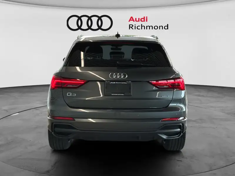 2025 Audi Q3 Technik, šedá, 39 840 km, dovoz Kanada — foto 6 z 12