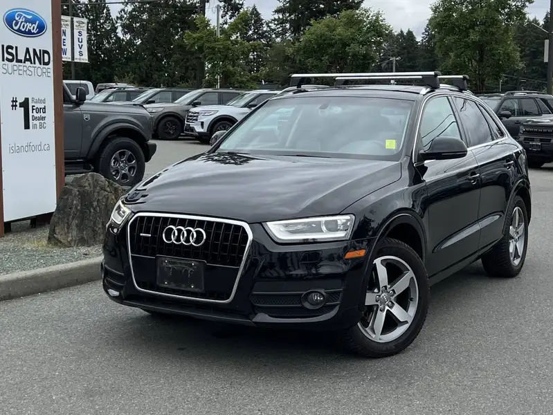 2015 Audi Q3 Progressiv | Navigation | AWD, černá, 150 718 km, dovoz Kanada — foto 2 z 12