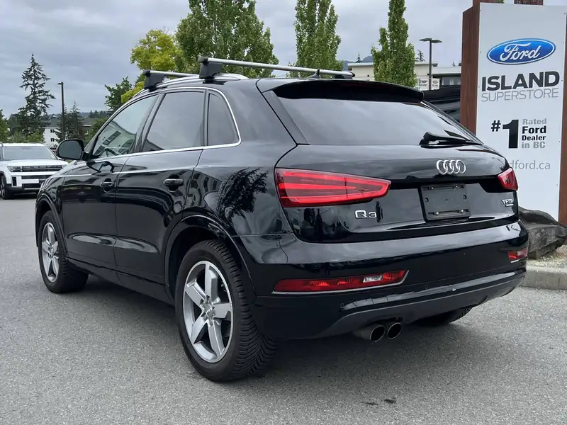 2015 Audi Q3 Progressiv | Navigation | AWD, černá, 150 718 km, dovoz Kanada — foto 6 z 12
