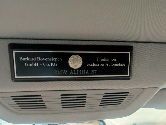 2012 BMW X7, černá, 92 000 km, dovoz Kanada — foto 4 z 5