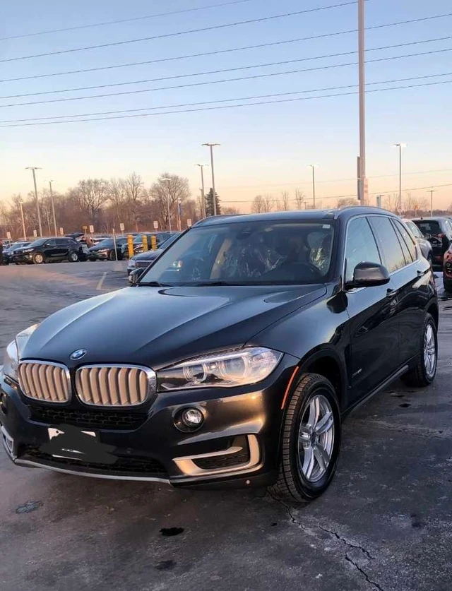 2016 BMW 5Series, 147 000 km, dovoz Kanada — foto 1 z 5 2016 BMW 5Series, 147 000 km, dovoz Kanada — foto 1 z 5