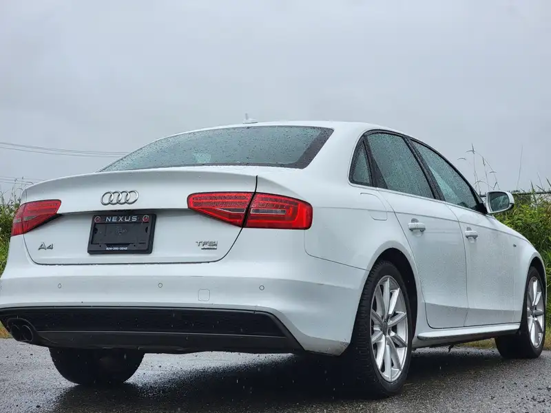 2015 Audi A4 4dr Sdn Auto Progressiv plus quattro, bílá, 143 000 km, dovoz Kanada — foto 6 z 12