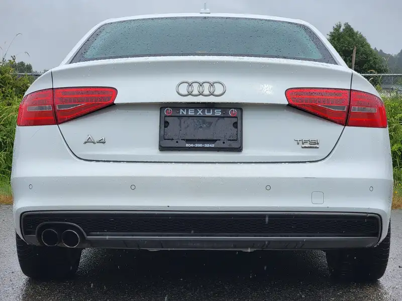 2015 Audi A4 4dr Sdn Auto Progressiv plus quattro, bílá, 143 000 km, dovoz Kanada — foto 7 z 12