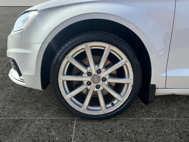 2016 Audi A3 Progressiv, bílá, 173 589 km, dovoz Kanada — foto 9 z 12