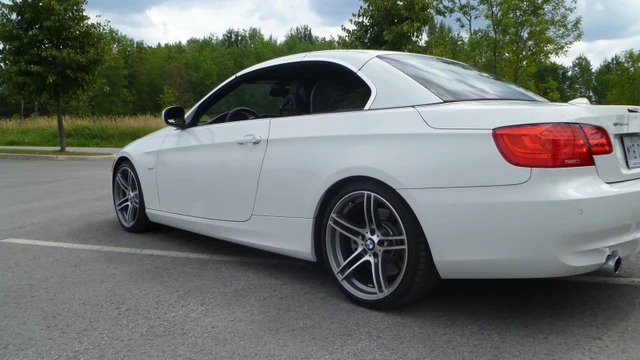 2011 BMW 3Series, 69 000 km, dovoz Kanada — foto 3 z 5