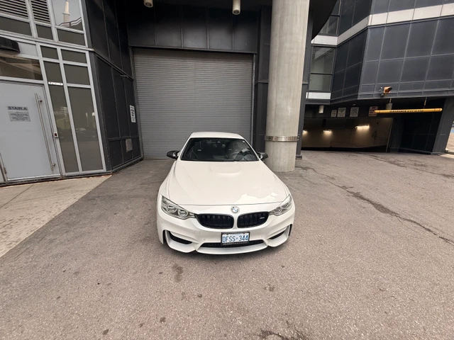 2016 BMW M4, 155 000 km, dovoz Kanada — foto 4 z 5