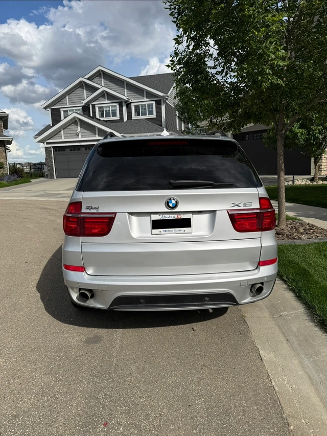 2012 BMW X5, 182 000 km, dovoz Kanada — foto 5 z 5
