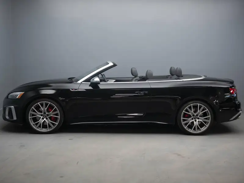 2022 Audi S5 Progressiv, černá, 34 868 km, dovoz Kanada — foto 2 z 12