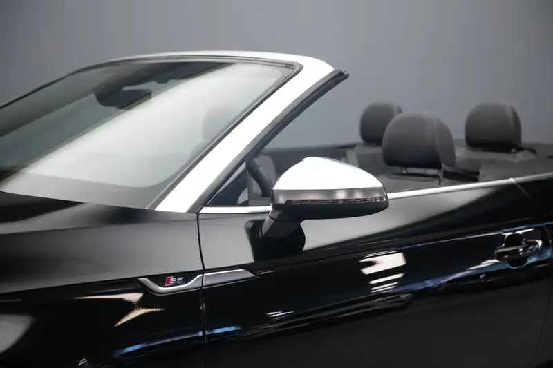 2022 Audi S5 Progressiv, černá, 34 868 km, dovoz Kanada — foto 9 z 12
