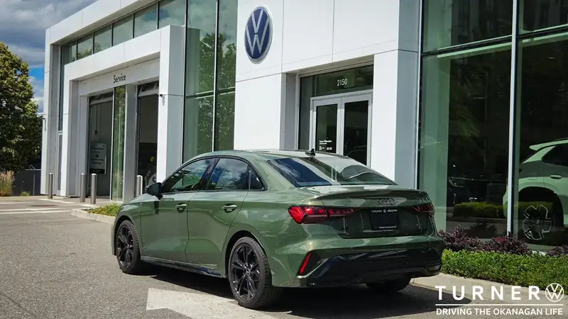 2025 Audi A3 Progressiv, 7 520 km, dovoz Kanada — foto 5 z 12