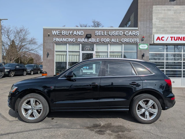 2016 Audi Q5 Progressiv, černá, 186 523 km, dovoz Kanada — foto 4 z 5