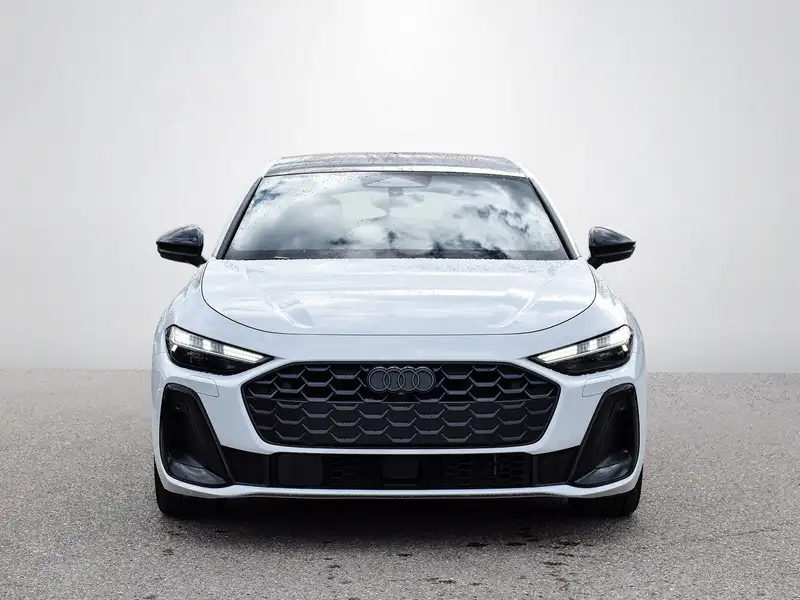 2025 Audi A5 Technik, bílá, 3 880 km, dovoz Kanada — foto 2 z 12