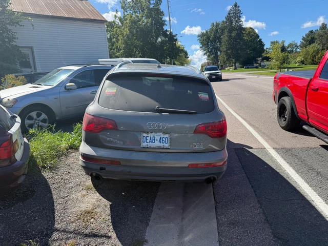2011 Audi Q7, 250 000 km, dovoz Kanada — foto 5 z 5