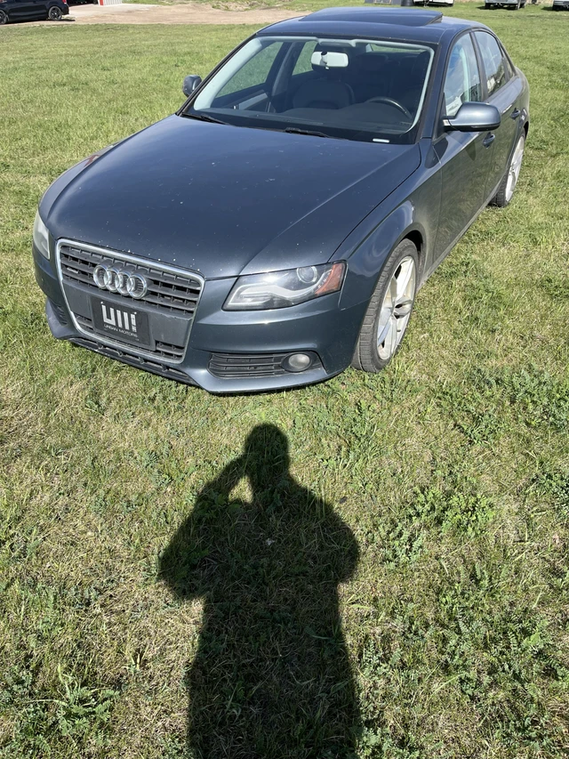 2010 Audi A4, šedá, 183 799 km, dovoz Kanada — foto 2 z 5