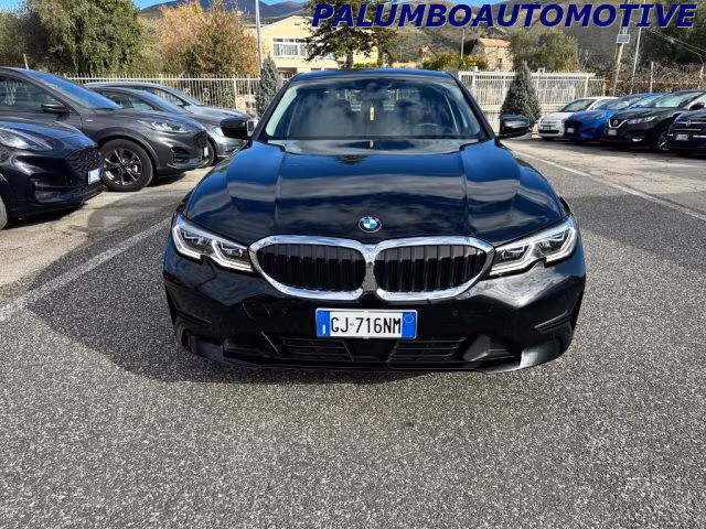 2019 BMW, 120 000 km, Itálie — foto 3 z 11