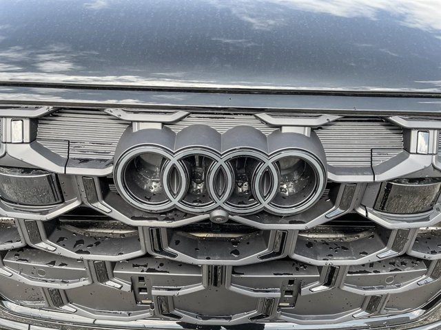 2026 Audi Q7 Technik, černá, 28 km, dovoz Kanada — foto 13 z 20
