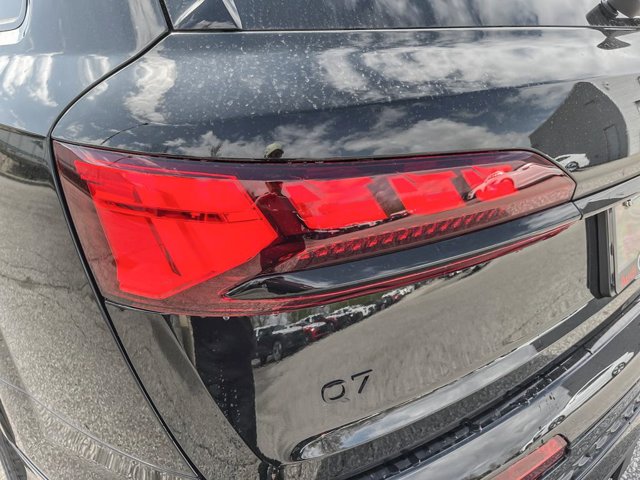 2026 Audi Q7 Technik, černá, 28 km, dovoz Kanada — foto 14 z 20