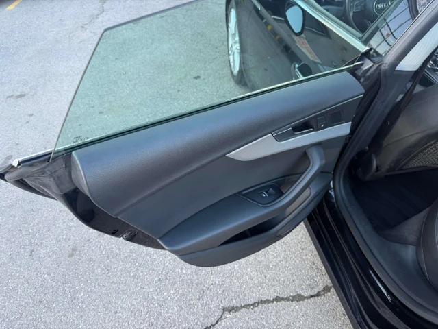 2018 Audi A5 Technik, černá, 161 148 km, dovoz Kanada — foto 13 z 18