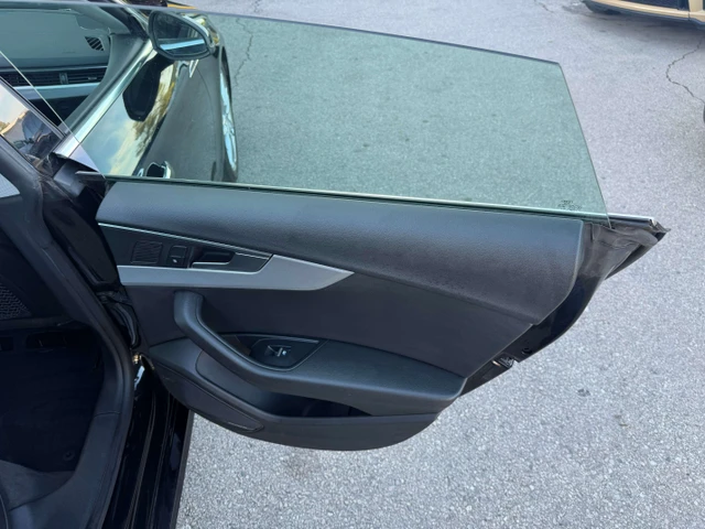 2018 Audi A5 Technik, černá, 161 148 km, dovoz Kanada — foto 15 z 18