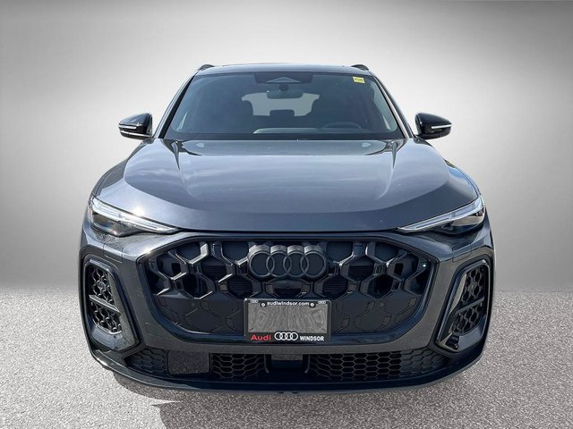 2026 Audi Q5 Progressiv, šedá, 18 km, dovoz Kanada — foto 2 z 20