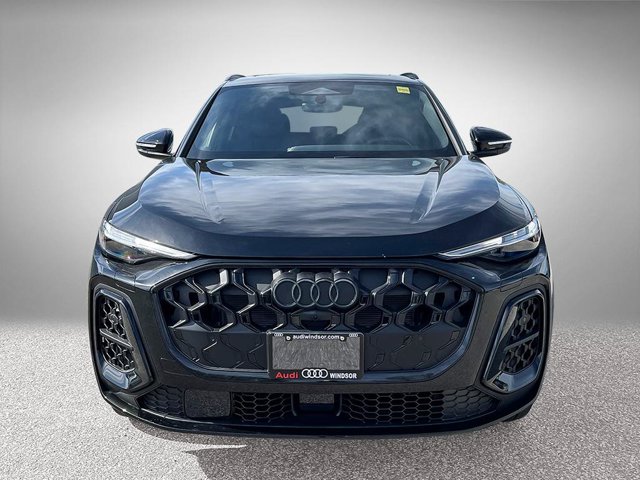 2026 Audi Q5 Progressiv, černá, 17 km, dovoz Kanada — foto 2 z 20