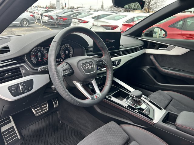 2024 Audi A4 Progressiv, bílá, 33 369 km, dovoz Kanada — foto 13 z 20