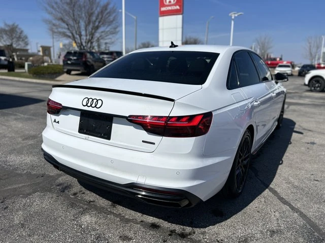 2024 Audi A4 Progressiv, bílá, 33 369 km, dovoz Kanada — foto 7 z 20