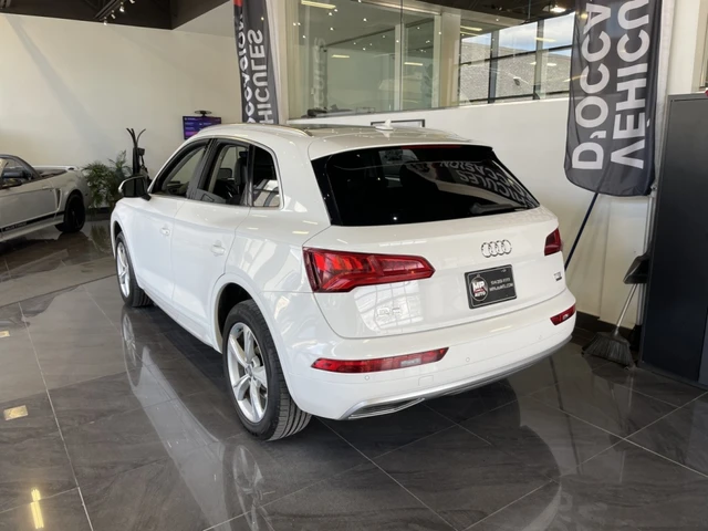 2018 Audi Q5 Progressiv, bílá, 174 027 km, dovoz Kanada — foto 4 z 5