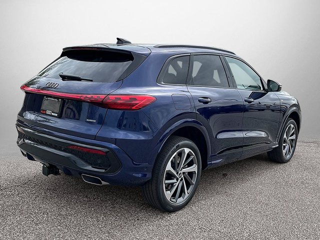 2026 Audi Q5 Progressiv, modrá, 18 km, dovoz Kanada — foto 5 z 20