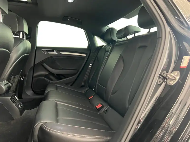 2020 Audi A3 Progressiv, černá, 134 293 km, dovoz Kanada — foto 11 z 12