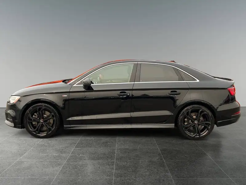 2020 Audi A3 Progressiv, černá, 134 293 km, dovoz Kanada — foto 2 z 12