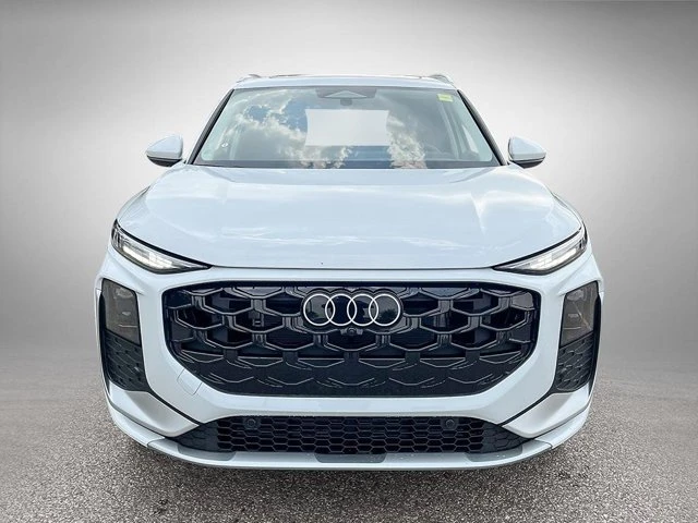 2026 Audi Q3 Progressiv, bílá, 20 km, dovoz Kanada — foto 2 z 20