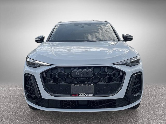 2026 Audi Q5 Progressiv, bílá, 21 km, dovoz Kanada — foto 2 z 20