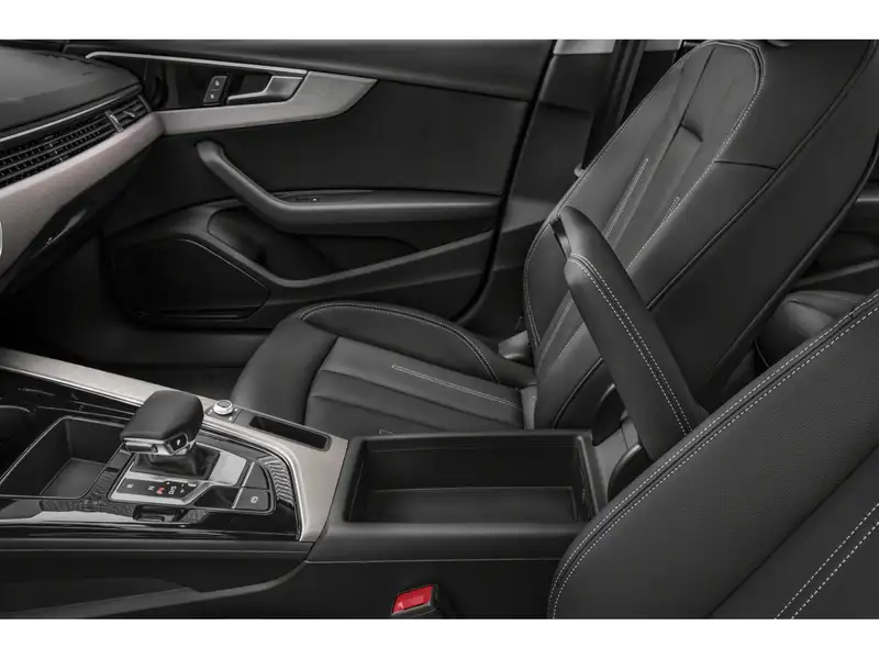 2022 Audi A4 Progressiv, černá, 64 000 km, dovoz Kanada — foto 9 z 10