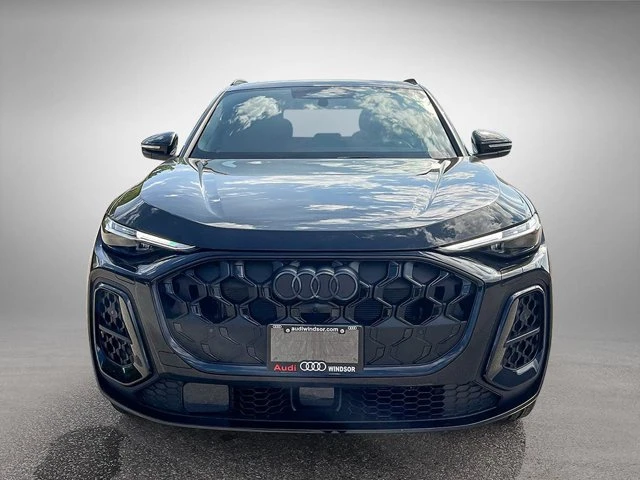 2026 Audi Q5 Progressiv, černá, 18 km, dovoz Kanada — foto 2 z 20