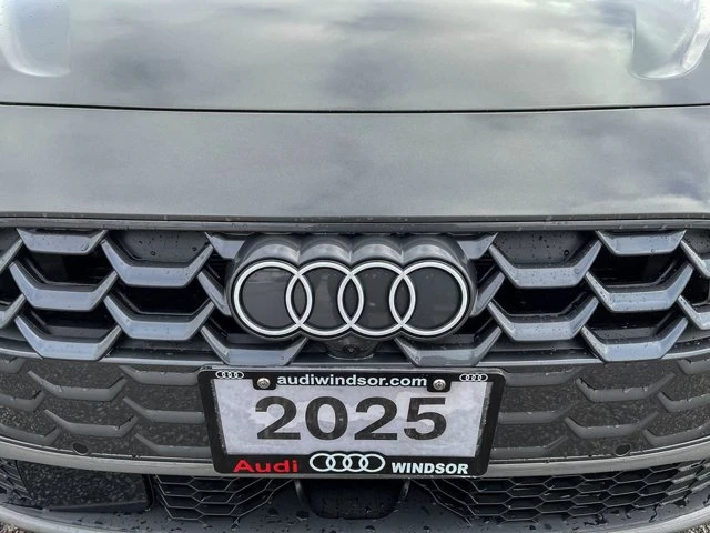 2025 Audi A5 Progressiv, šedá, 35 km, dovoz Kanada — foto 13 z 20