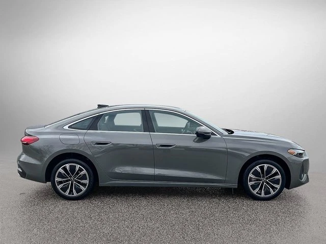 2025 Audi A5 Progressiv, šedá, 35 km, dovoz Kanada — foto 4 z 20