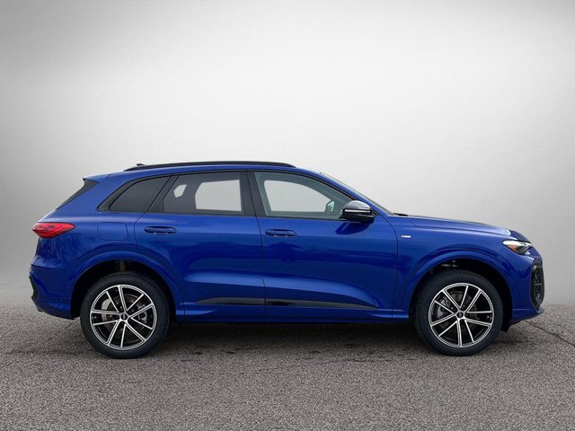 2025 Audi Q5 Progressiv, modrá, 3 500 km, dovoz Kanada — foto 4 z 20