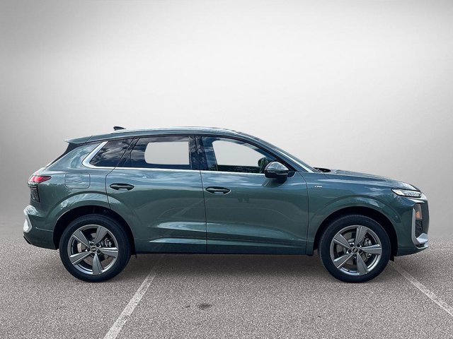 2026 Audi Q3 Progressiv, zelená, 19 km, dovoz Kanada — foto 4 z 20