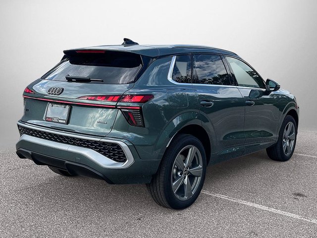 2026 Audi Q3 Progressiv, zelená, 19 km, dovoz Kanada — foto 5 z 20
