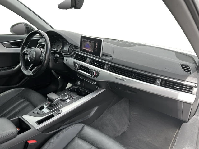 2017 Audi A4 Progressiv / AWD, bílá, 118 959 km, dovoz Kanada — foto 16 z 18
